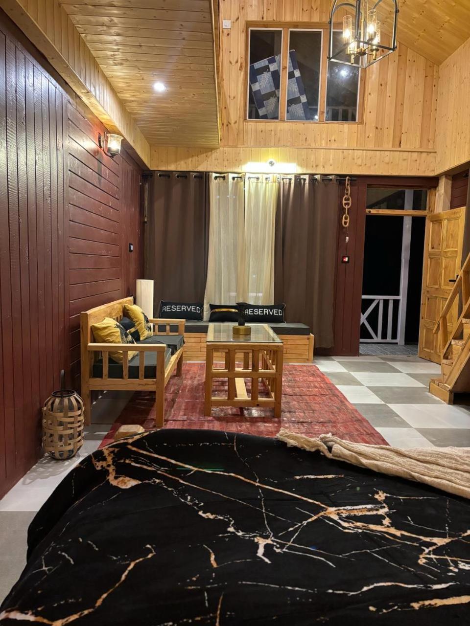 דירות Jibhi Soho House מראה חיצוני תמונה