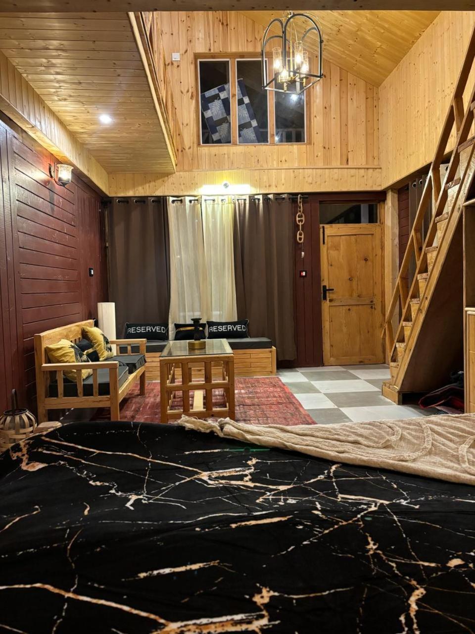דירות Jibhi Soho House מראה חיצוני תמונה